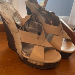 Bcbgeneration tan wedges